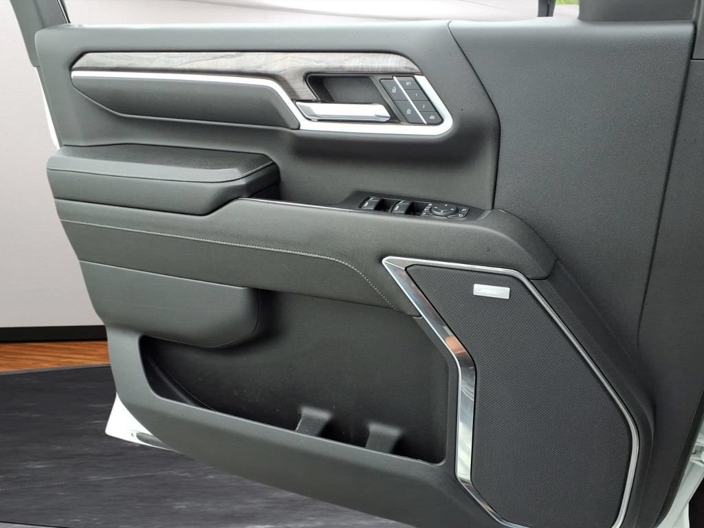 2024 Chevrolet Silverado 2500HD LTZ - Photo 16