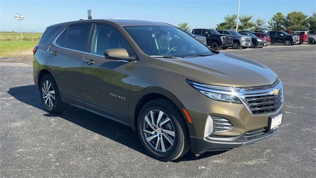 Used 2023 Chevrolet Equinox LT with VIN 3GNAXKEG3PL100583 for sale in Litchfield, IL