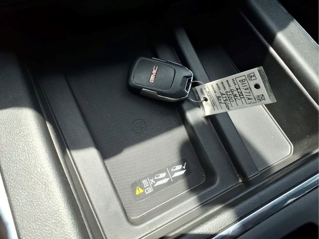2021 GMC Sierra 2500HD AT4 - Photo 12