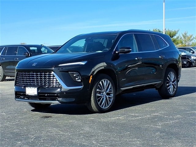 2025 Buick Enclave Avenir's photo