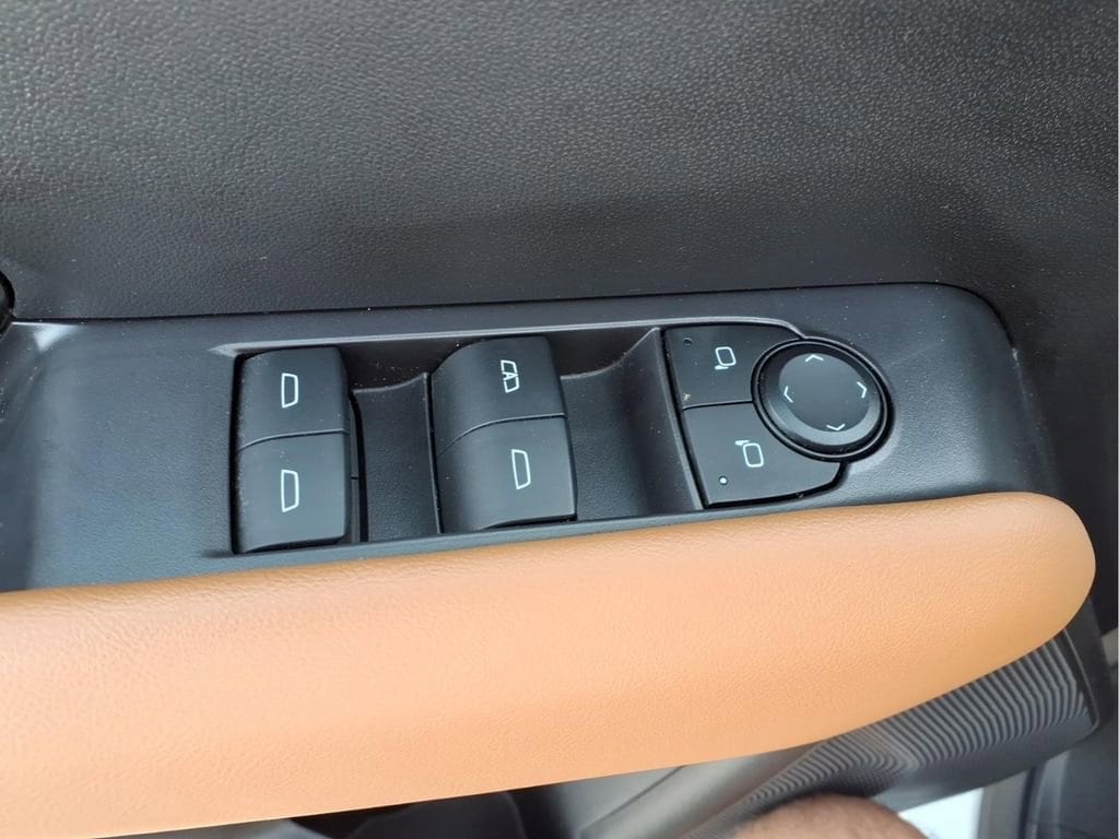 2024 GMC Canyon AT4 - Photo 11