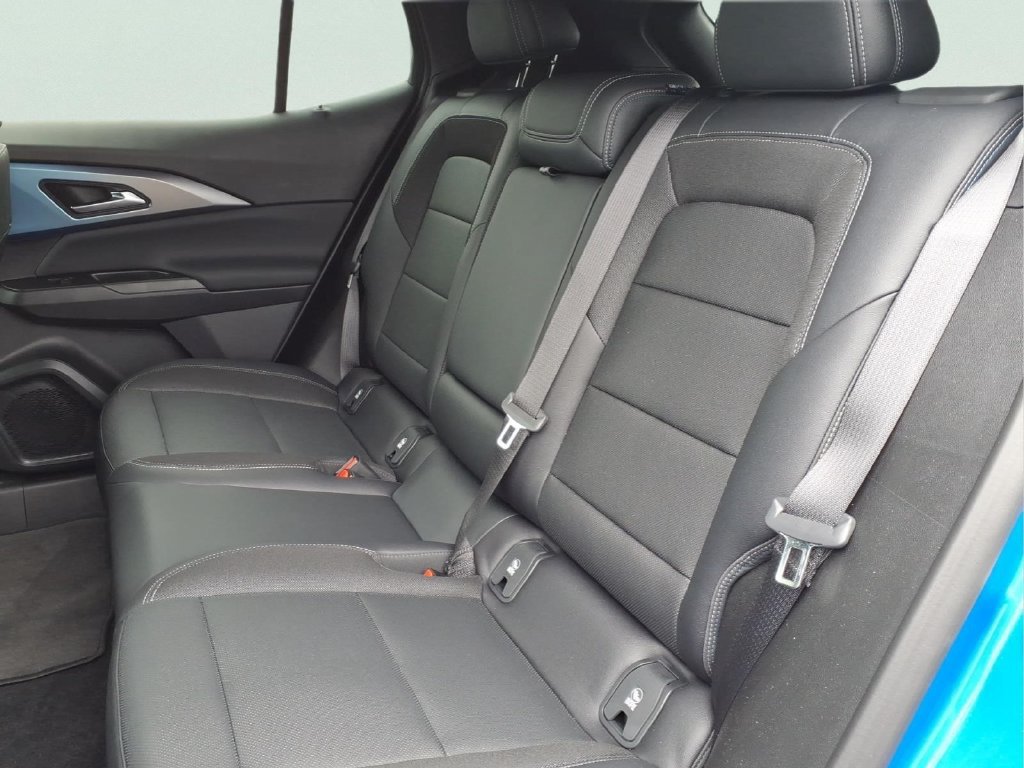 2024 Chevrolet Equinox EV LT - Photo 24