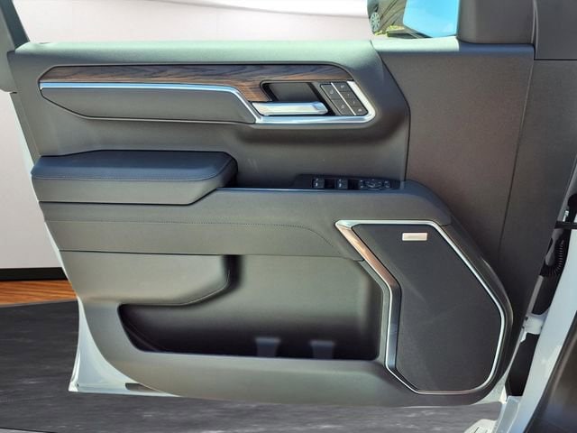 2026 GMC Sierra 1500 SLT - Photo 15