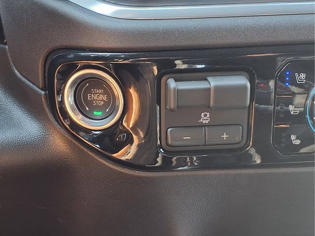 2026 GMC Sierra 1500 SLT - Photo 9