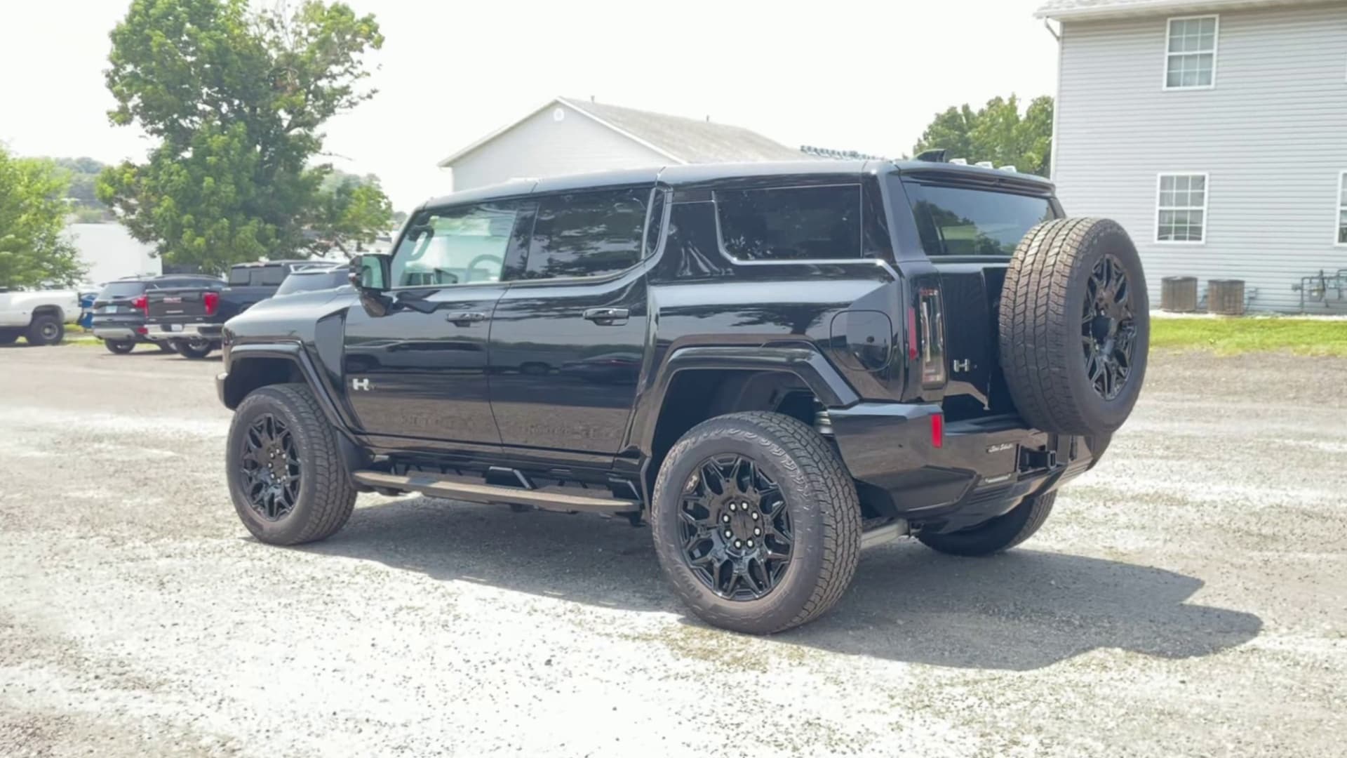 2025 GMC HUMMER EV 2X - Photo 41