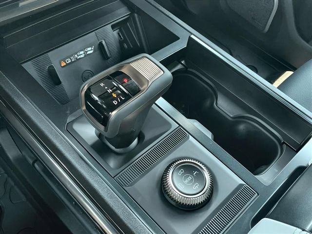 2025 GMC HUMMER EV 2X - Photo 16