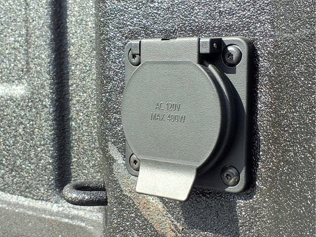 2026 GMC Sierra 1500 SLT - Photo 23
