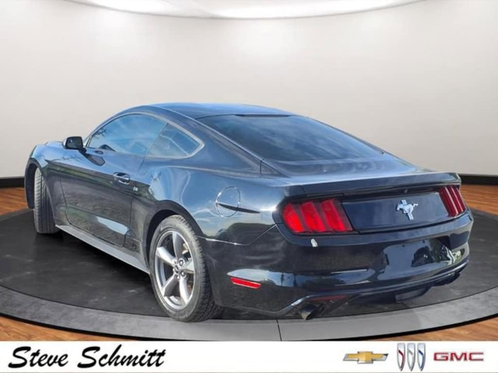 Used 2016 Ford Mustang V6 Coupe