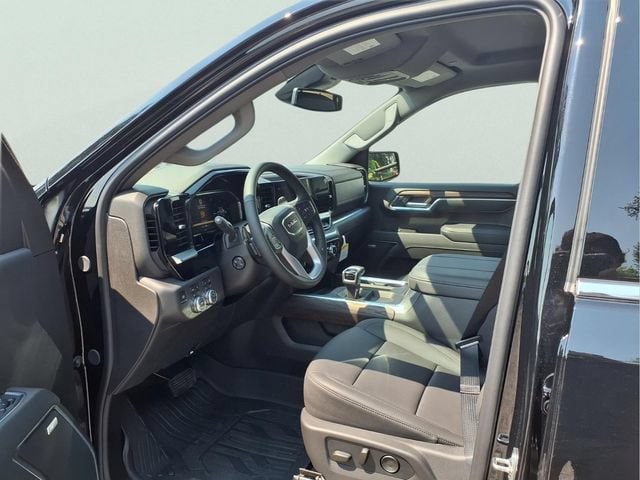 2026 GMC Sierra 1500 SLT - Photo 18