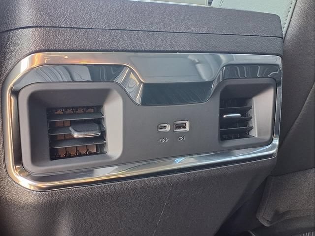 2026 GMC Sierra 1500 SLT - Photo 20