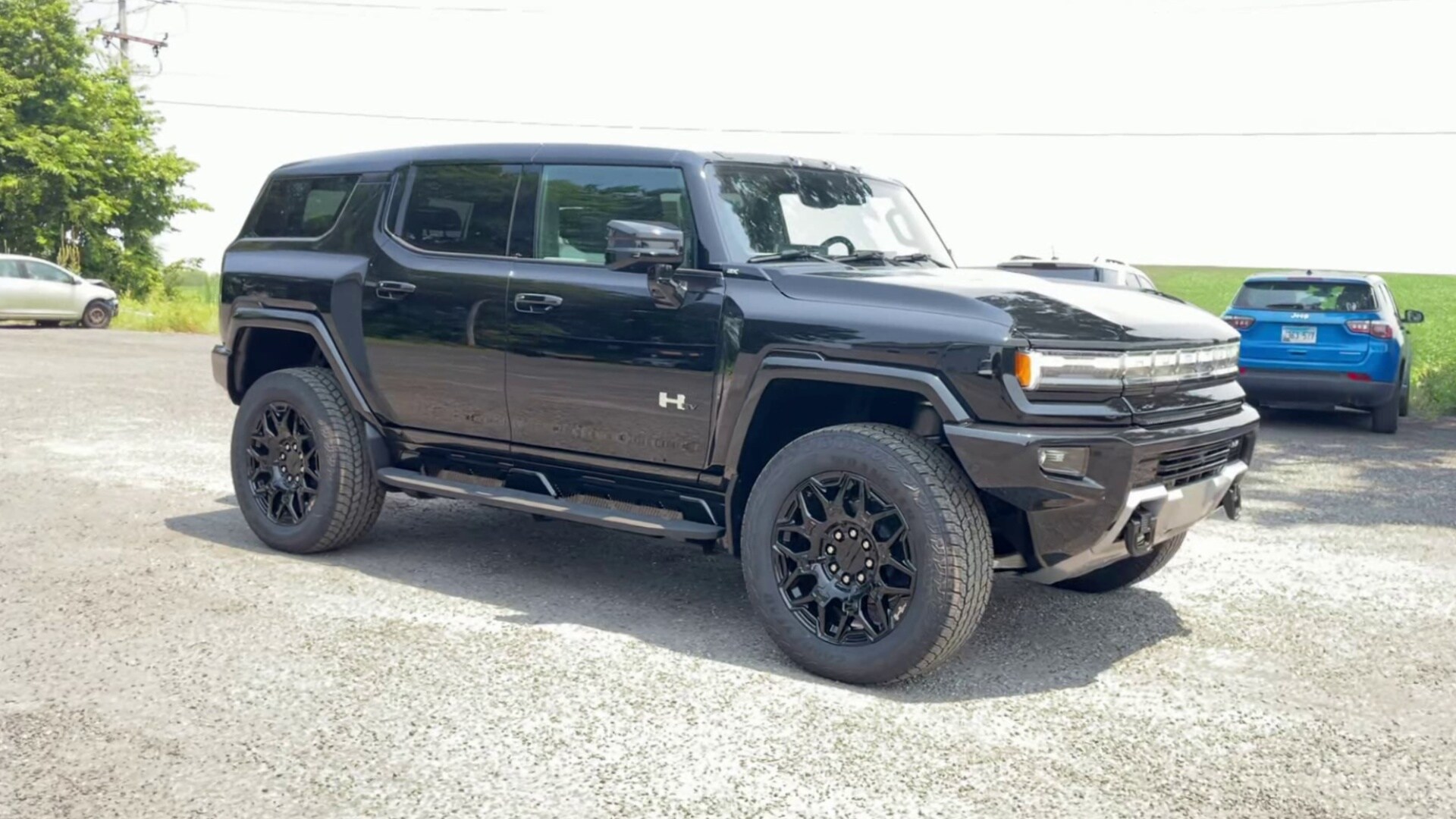2025 GMC HUMMER EV 2X - Photo 37