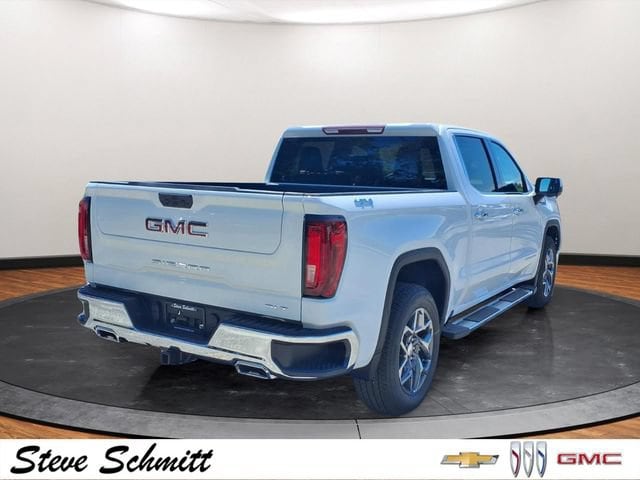 2026 GMC Sierra 1500 SLT - Photo 23