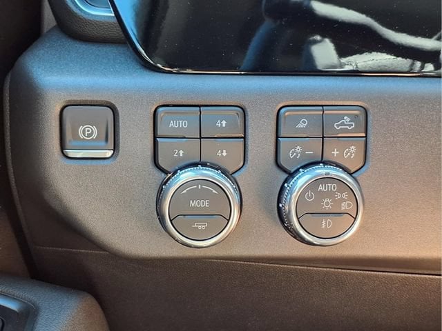 2026 GMC Sierra 1500 SLT - Photo 11