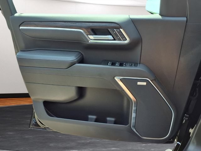2026 GMC Sierra 1500 SLT - Photo 15