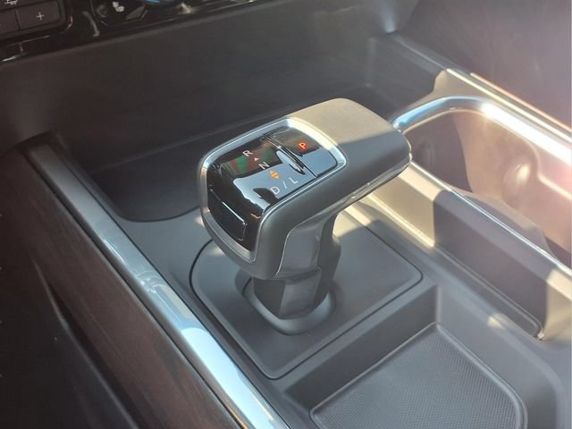 2026 GMC Sierra 1500 SLT - Photo 10