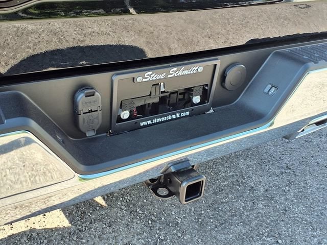 2026 GMC Sierra 1500 SLT - Photo 23