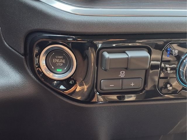 2026 GMC Sierra 1500 SLT - Photo 9