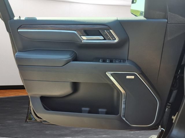 2026 GMC Sierra 1500 SLT - Photo 15