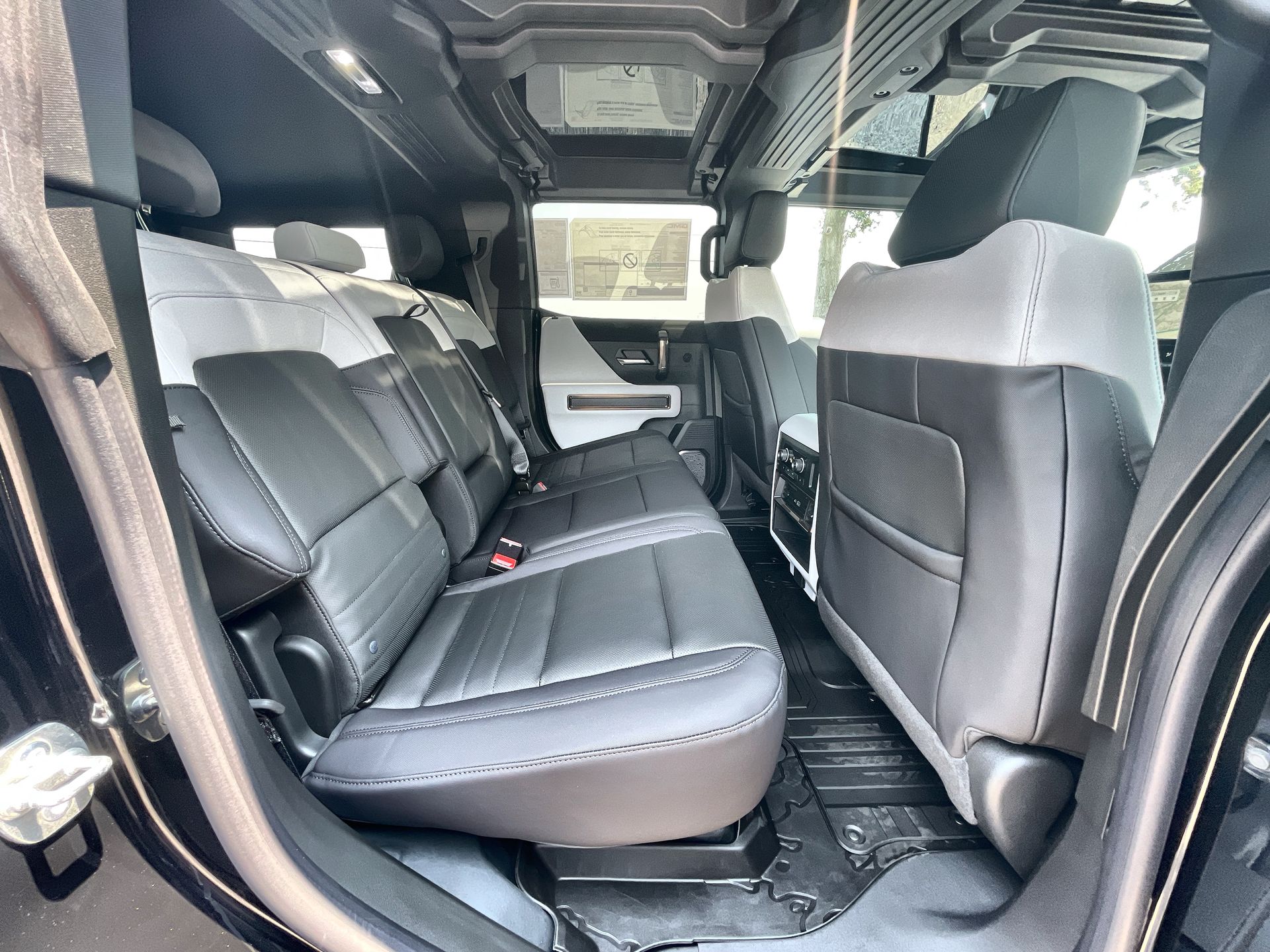 2025 GMC HUMMER EV 2X - Photo 61