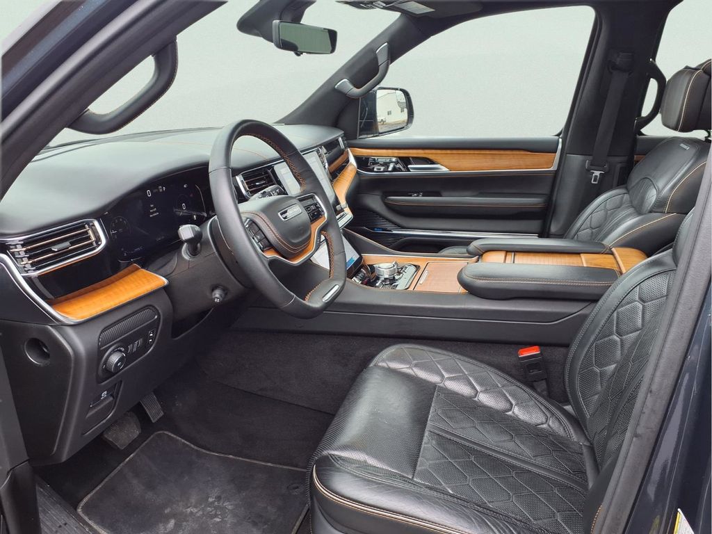 2024 Jeep Grand Wagoneer L Series III - Photo 22