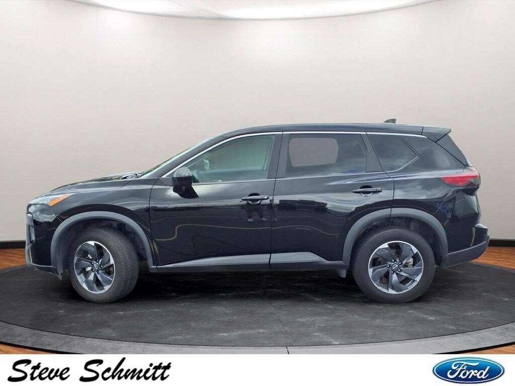 Used 2024 Nissan Rogue SV SUV