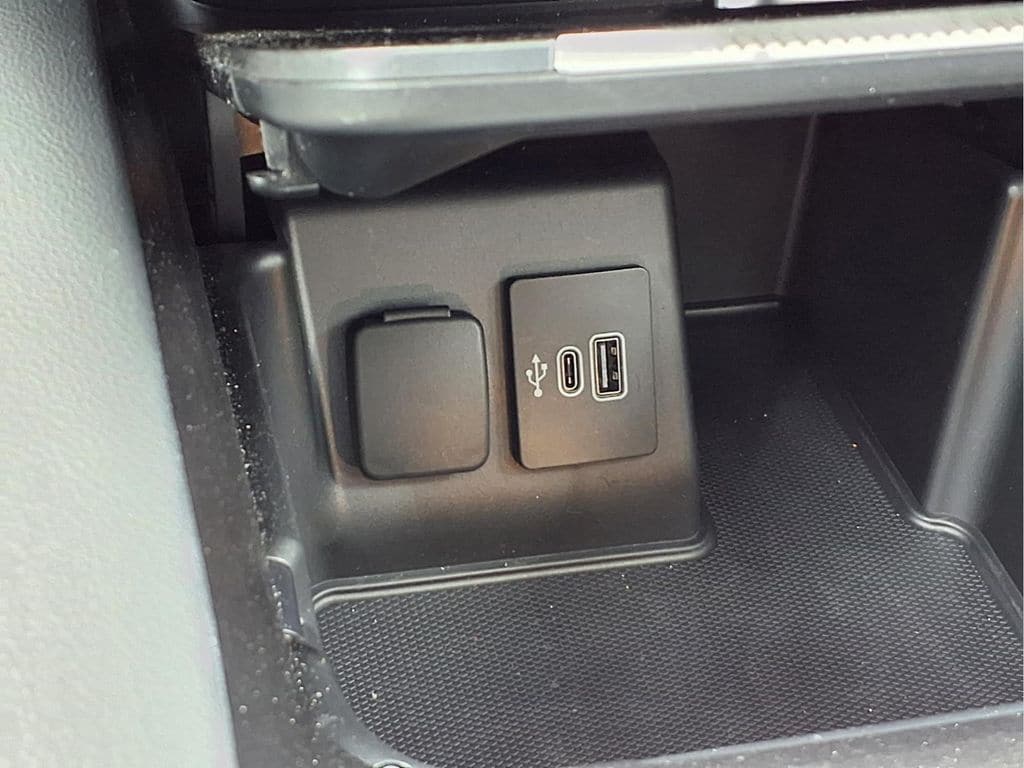 2025 Ford Explorer ST - Photo 10