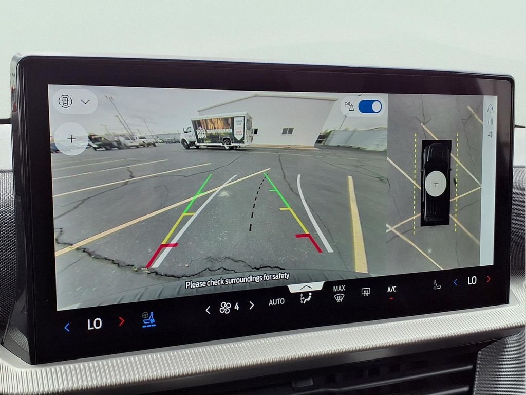 2025 Ford Explorer ST - Photo 8