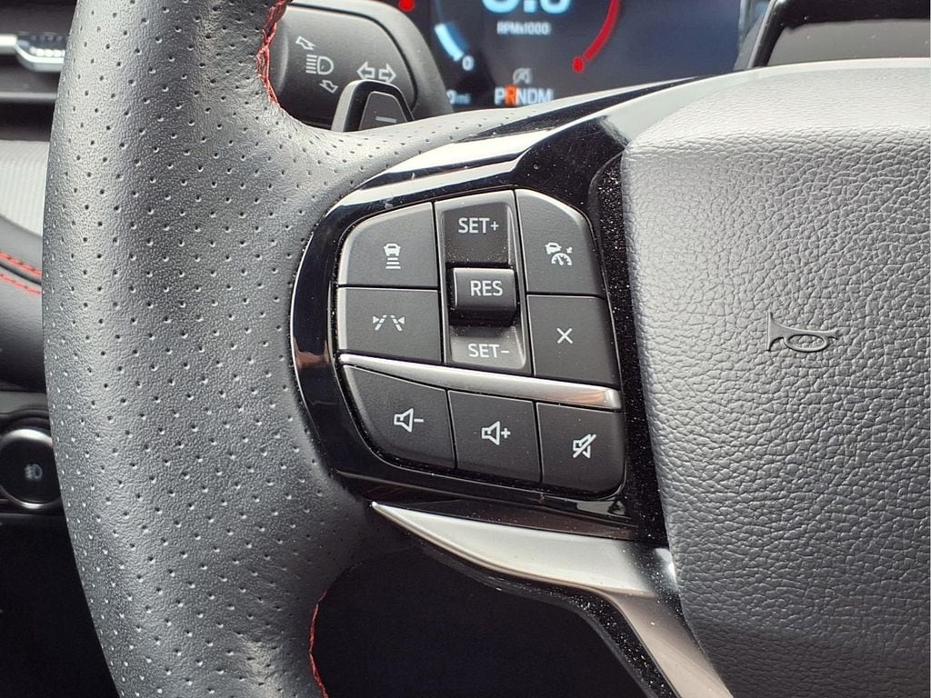 2025 Ford Explorer ST - Photo 13