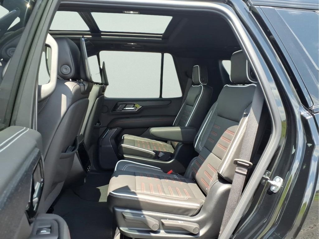 2026 GMC Yukon AT4 Ultimate - Photo 21