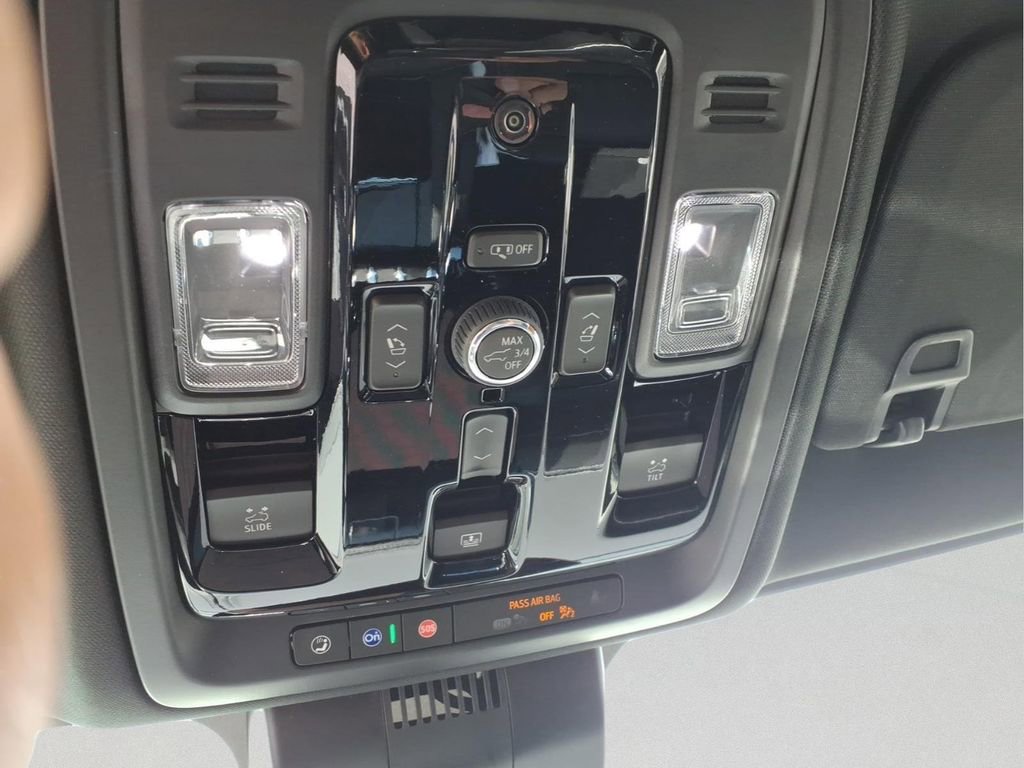 2026 GMC Yukon AT4 Ultimate - Photo 18