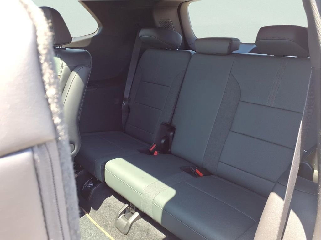 2026 GMC Acadia AT4 - Photo 18