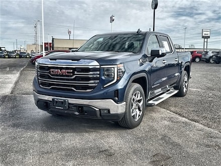 2022 GMC Sierra 1500 SLT Truck Crew Cab