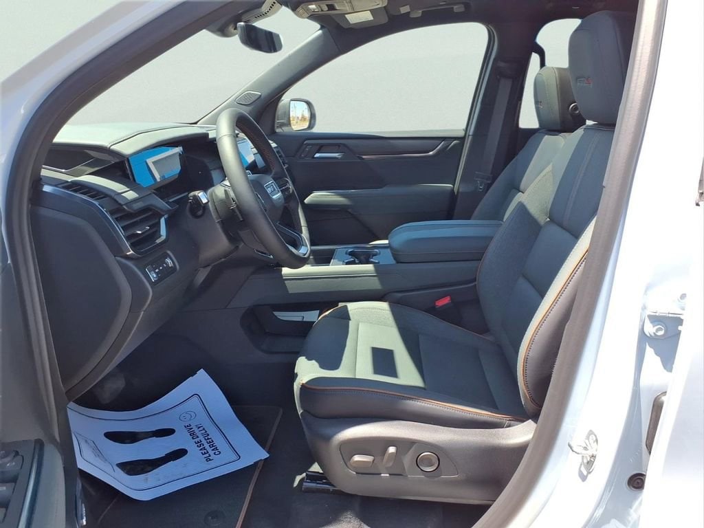 2026 GMC Acadia AT4 - Photo 15