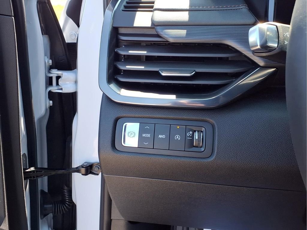 2026 GMC Acadia AT4 - Photo 11