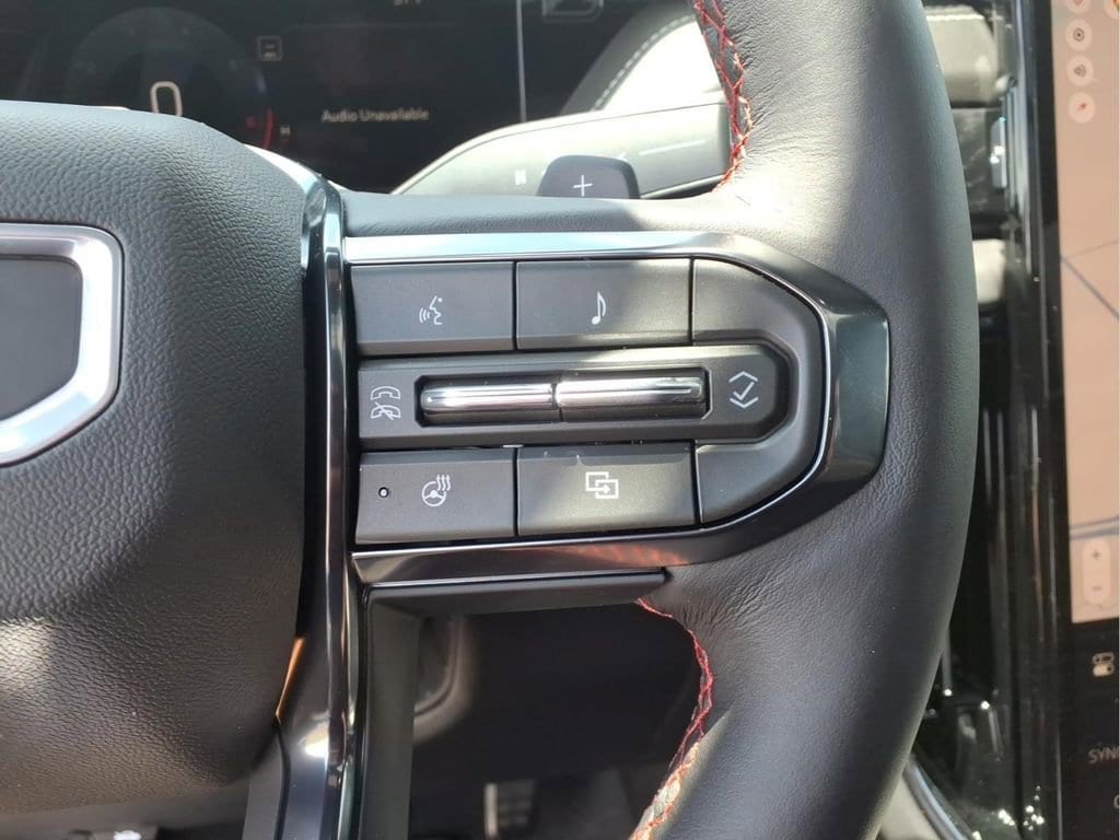 2026 GMC Yukon AT4 Ultimate - Photo 13