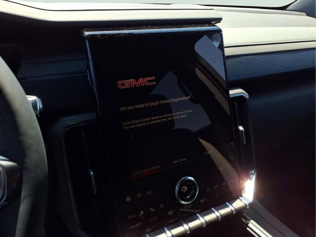 2026 GMC Acadia AT4 - Photo 8