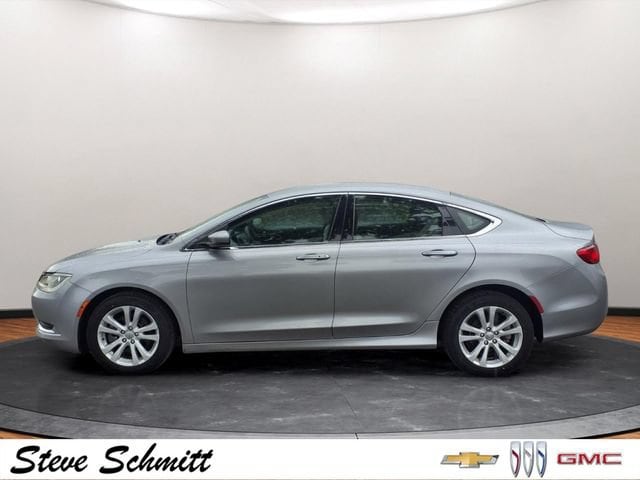 Used 2015 Chrysler 200 Limited with VIN 1C3CCCAB4FN505481 for sale in Highland, IL