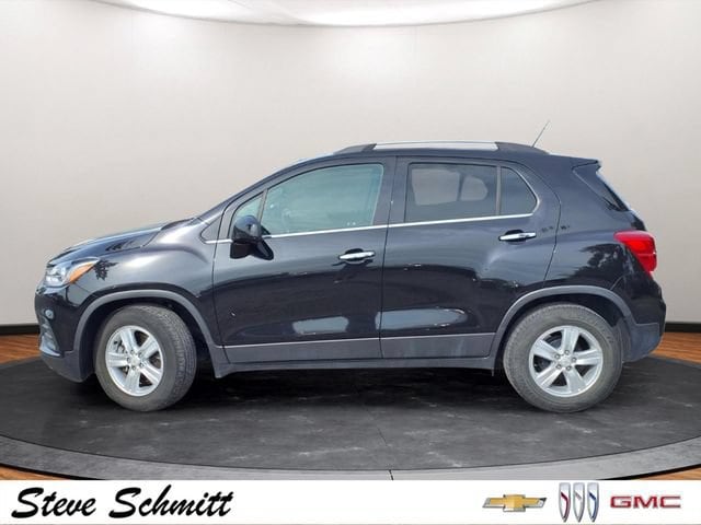 Used 2019 Chevrolet Trax LT with VIN KL7CJLSB3KB912295 for sale in Highland, IL