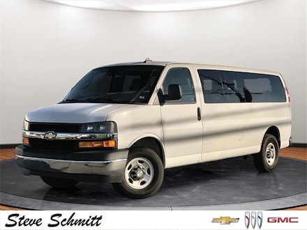 2020 Chevrolet Express Passenger 3500 1LT Van