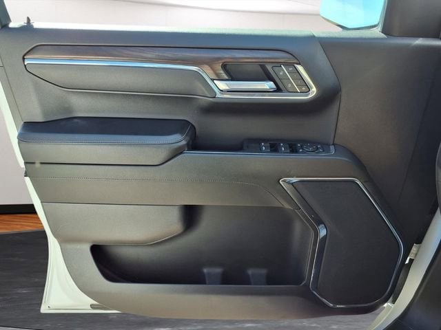 2024 GMC Sierra 1500 SLT - Photo 15