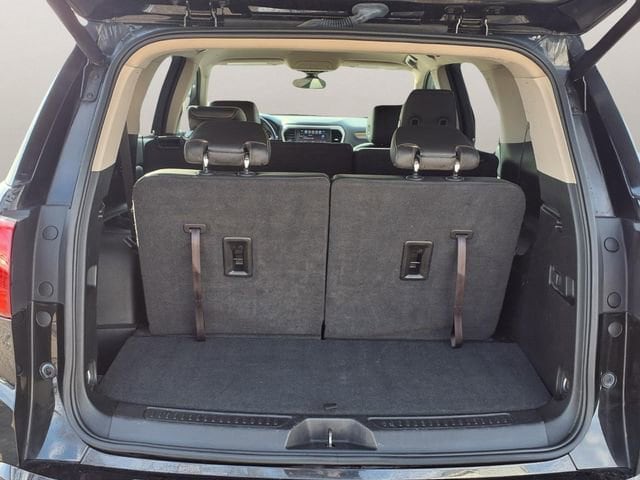 2017 GMC Acadia Denali - Photo 27