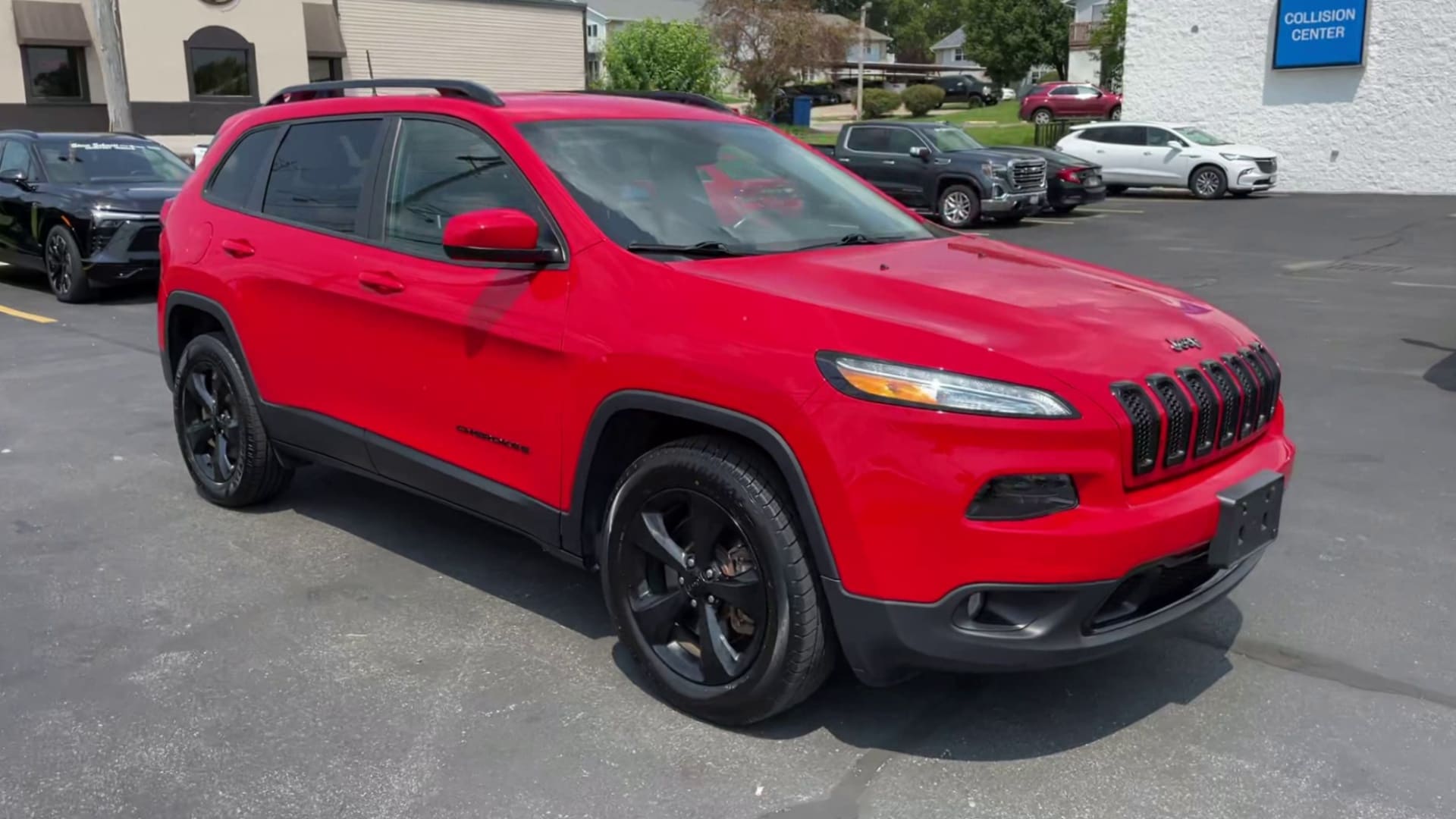 Used 2018 Jeep Cherokee Latitude with VIN 1C4PJMCX7JD602416 for sale in Highland, IL