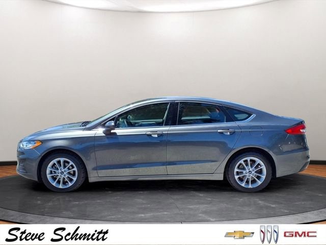 Used 2019 Ford Fusion SE with VIN 3FA6P0HD8KR231928 for sale in Highland, IL