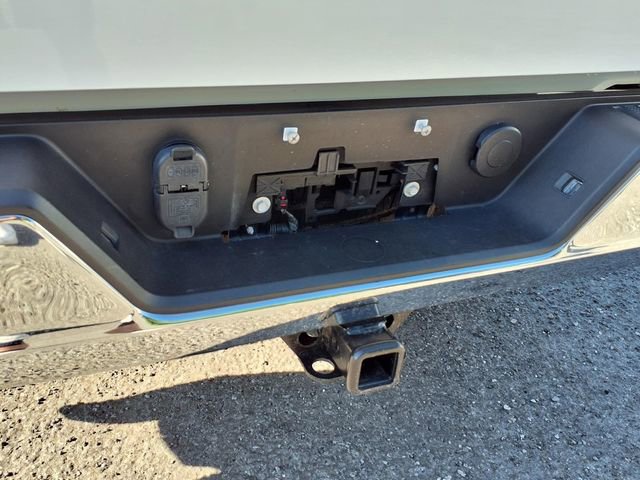 2024 GMC Sierra 1500 SLT - Photo 23
