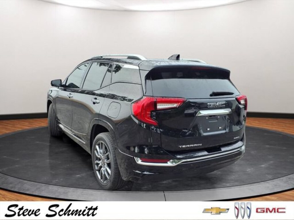 Used 2024 GMC Terrain Denali SUV