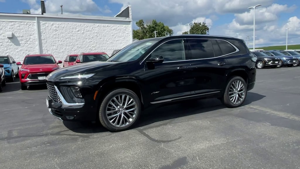 New 2026 Buick Enclave Avenir SUV