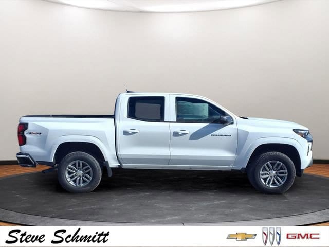 2026 Chevrolet Colorado LT - Photo 23