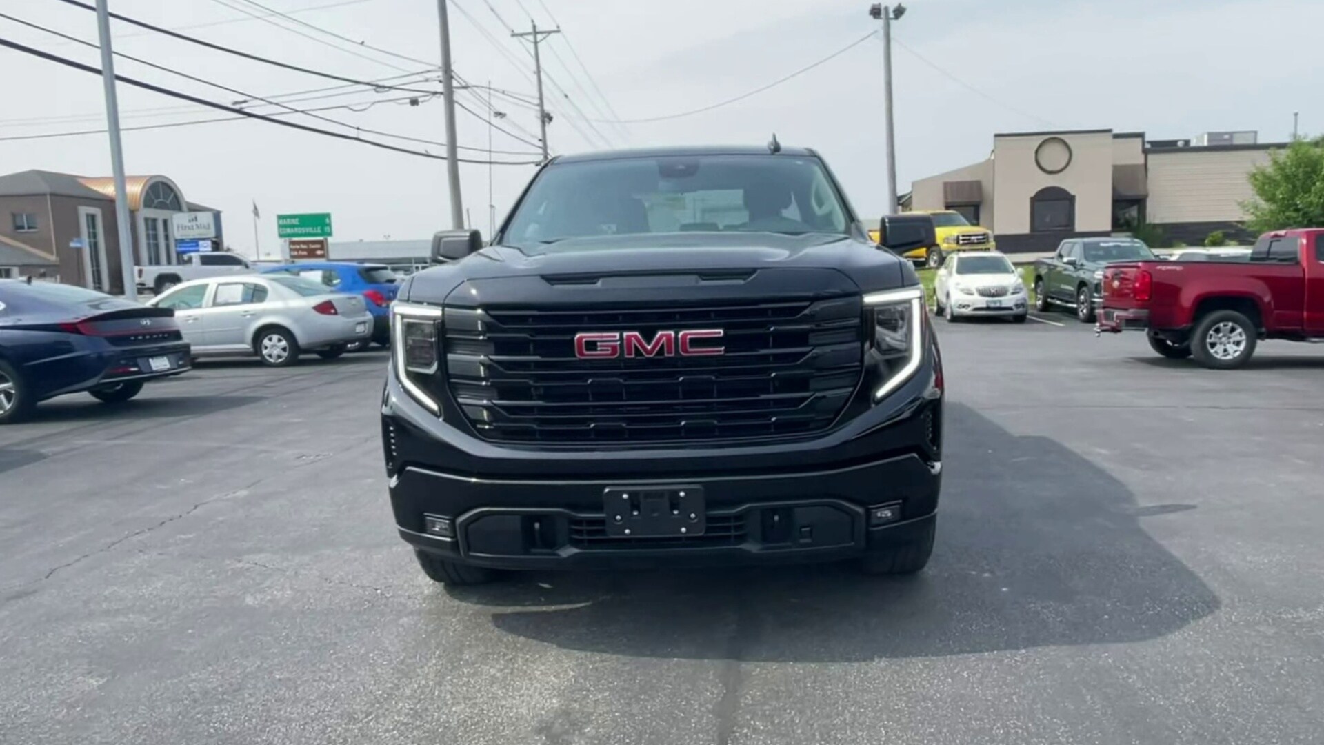 2024 Gmc Sierra 1500 Elevation photo 3