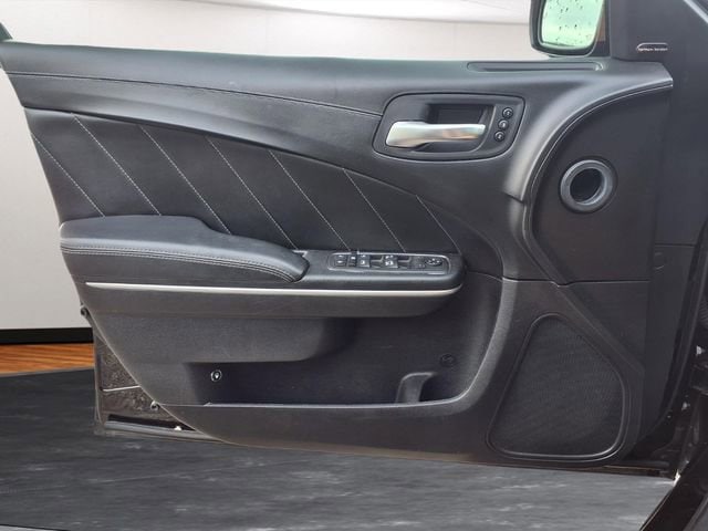 2019 Dodge Charger R/T - Photo 16