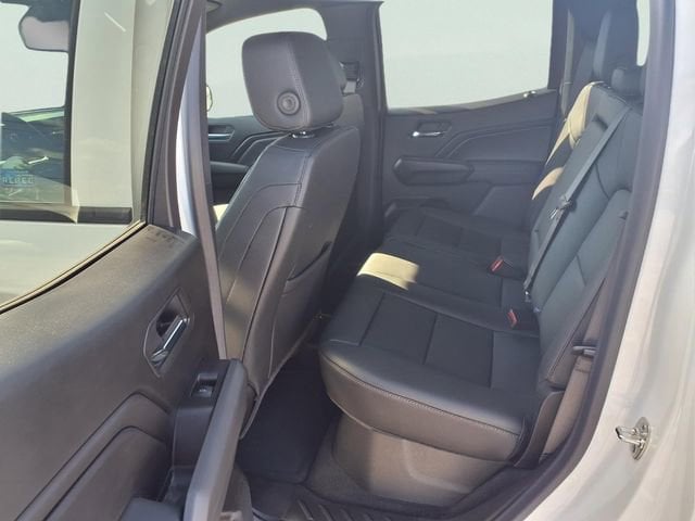 2026 Chevrolet Colorado LT - Photo 17